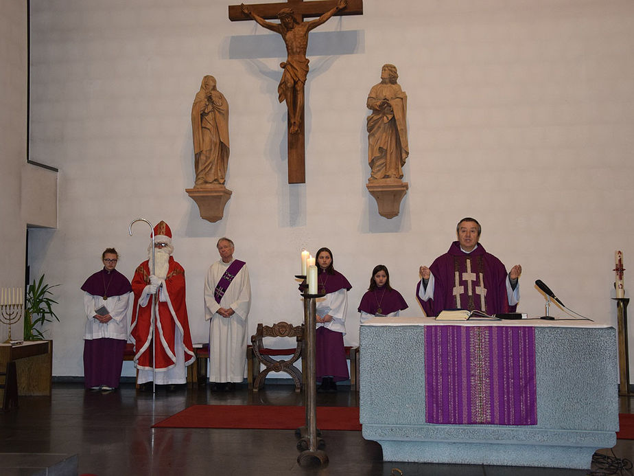 Der heilige Nikolaus in "Heilig Kreuz" Zierenberg